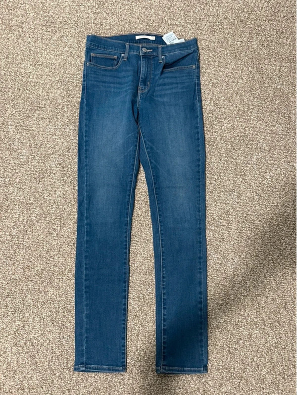 Levi’s slimming skinny blue jeans size 30